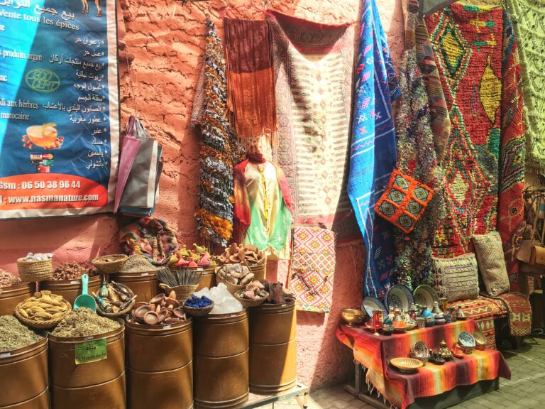 Advice for Navigating Souks in Marrakech (8 Tips)
