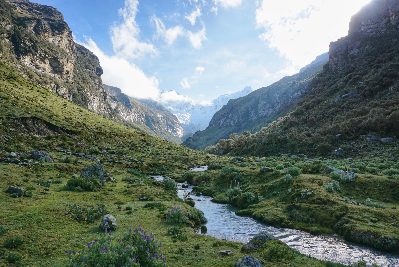 The beautiful Llaca Valley at the start of the hike