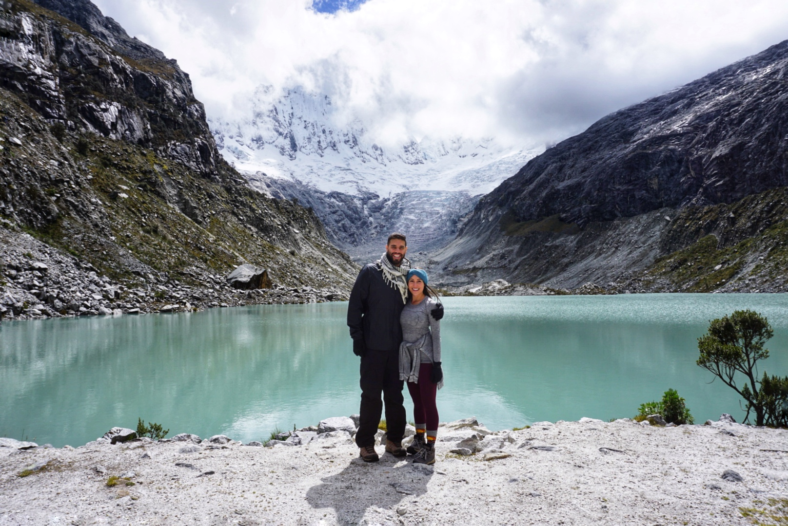 Standing in front of the beautiful Laguna Llaca.