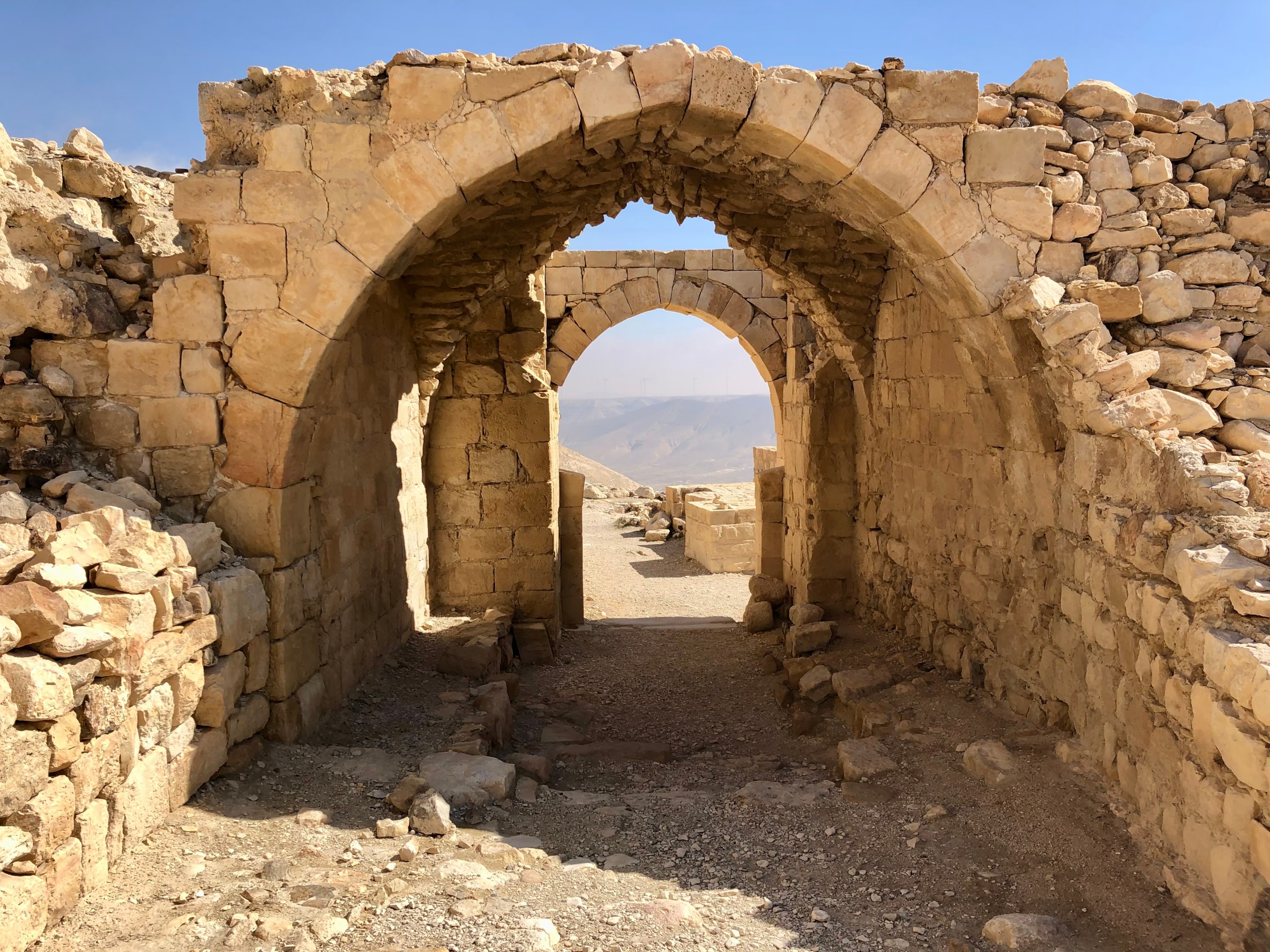 Visiting the ruins of the Shobak Castle
