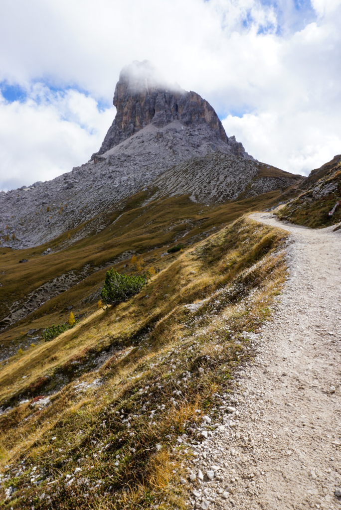 Trail views from Forcella Ambrizzola via Lago Federa route